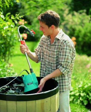 Zavlažování - čerpadlo do sudu 2000/1 Gardena (MOUNTFIELD) 