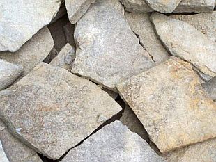 Stavební materiály: přírodní kámen - pískovec (BIRO-D)