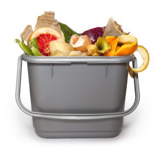Výroba Bokashi v domácnosti: kompost z kuchyně (EM-BIOTEK)